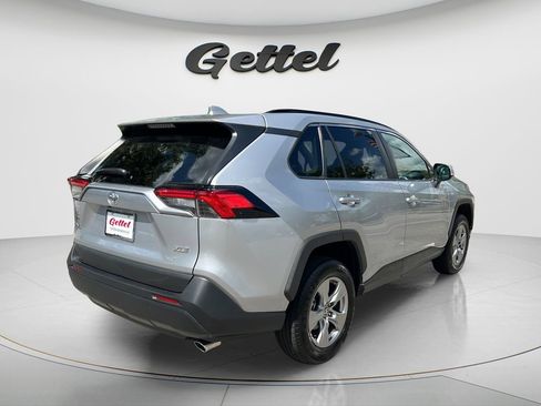 Used 2024 Toyota RAV4 XLE FWD image 5