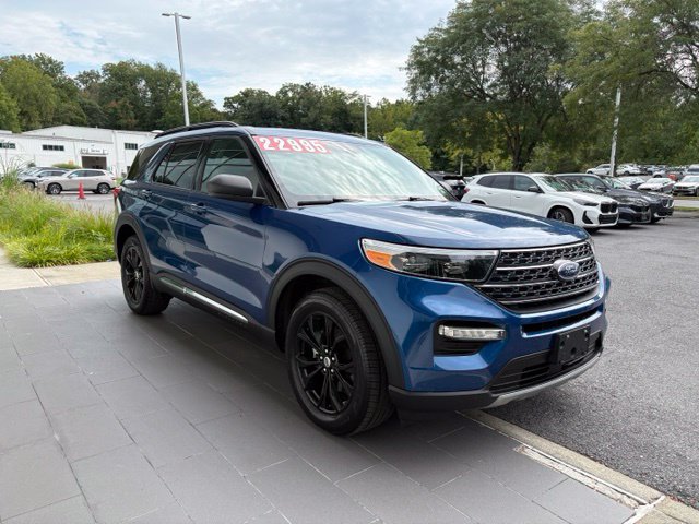 Used 2021 Ford Explorer XLT w/ Equipment Group 202A AWD/4WD image 5
