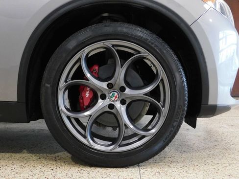 Used 2019 Alfa Romeo Stelvio Ti Sport AWD/4WD image 98