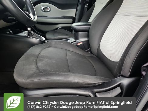 Used 2015 Kia Soul FWD image 20