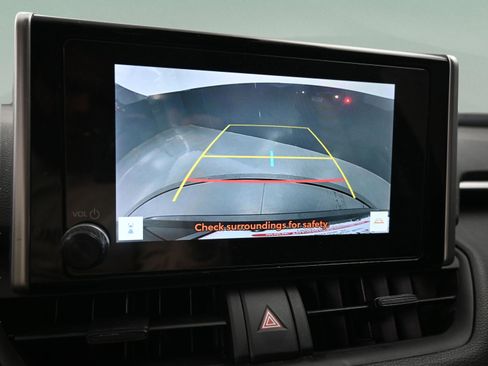 Used 2024 Toyota RAV4 LE image 29