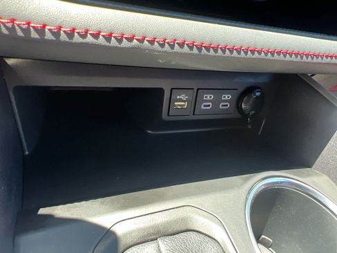 Used 2023 Toyota Highlander XSE FWD image 24