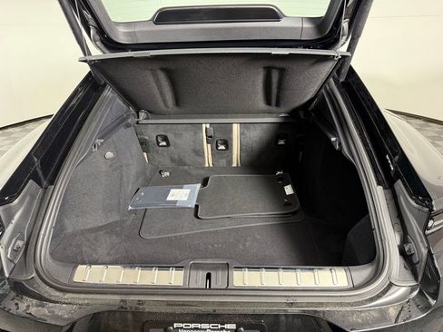 New 2025 Porsche Panamera image 17
