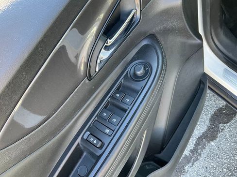 Used 2019 Buick Encore Preferred image 8