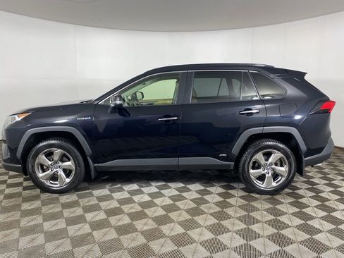 Used 2019 Toyota RAV4 Limited w/ Carpet Mat Package image 6