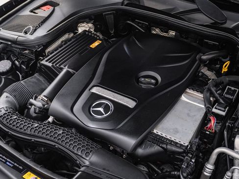 Used 2017 Mercedes-Benz E 300 image 29