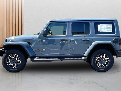 New 2026 Jeep Wrangler Unlimited Sahara AWD/4WD image 5