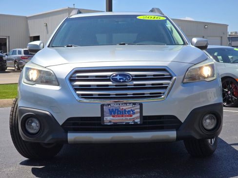 Used 2016 Subaru Outback 2.5i Limited AWD/4WD image 12