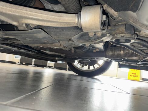 Used 2014 Cadillac XTS Platinum image 17