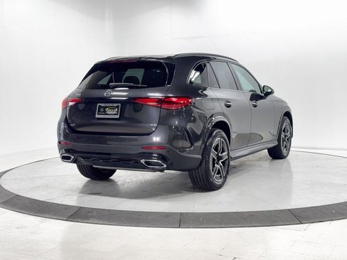 Used 2024 Mercedes-Benz GLC 300 GLC 300 w/ AMG Line image 33