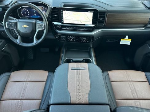 New 2026 Chevrolet Silverado 2500 High Country w/ High Country Premium Package AWD/4WD image 13