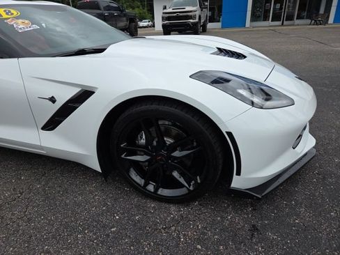 Used 2018 Chevrolet Corvette Stingray Coupe w/ 1LT RWD image 26