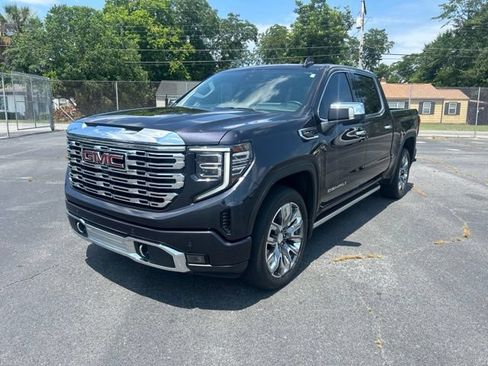 Used 2023 GMC Sierra 1500 Denali w/ Denali Reserve Package AWD/4WD image 1