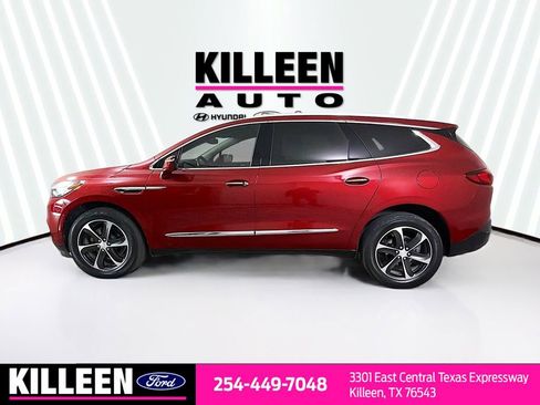 Used 2021 Buick Enclave Essence w/ Sport Touring Edition image 4