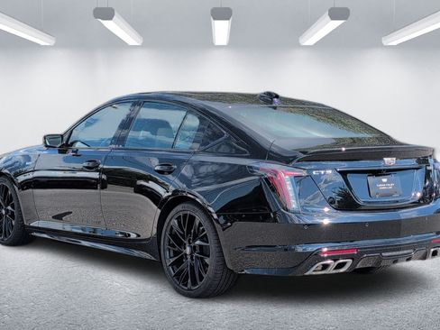 Certified 2025 Cadillac CT5 V w/ LPO, Blue Accent Package RWD image 3
