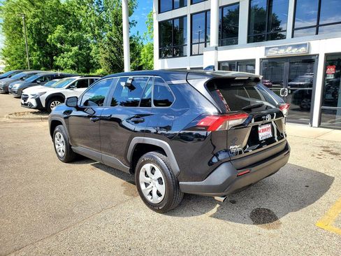 Used 2023 Toyota RAV4 LE AWD/4WD image 7