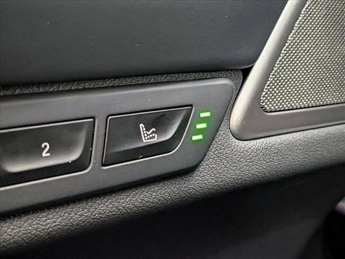 Used 2022 BMW M760i xDrive w/ Luxury Rear Seating Package image 28