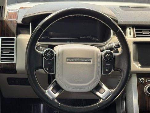 Used 2017 Land Rover Range Rover HSE image 8