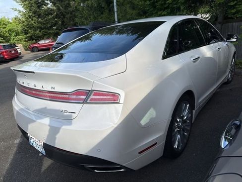 Used 2015 Lincoln MKZ w/ Equipment Group 101A Select FWD image 4