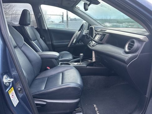 Used 2014 Toyota RAV4 Limited image 7