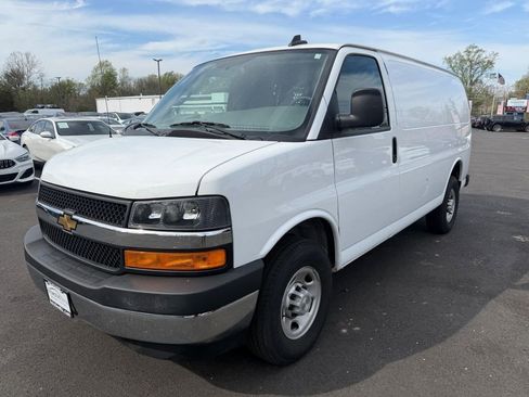 Used 2024 Chevrolet Express 2500 w/ Driver Convenience Package image 8