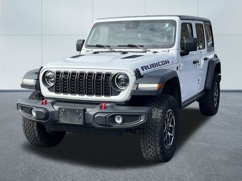 Used 2025 Jeep Wrangler Unlimited Rubicon AWD/4WD image 11
