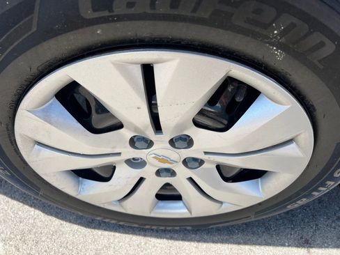 Used 2015 Chevrolet Cruze LS FWD image 36