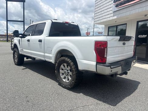 Used 2022 Ford F250 XLT w/ XLT Value Package AWD/4WD image 5