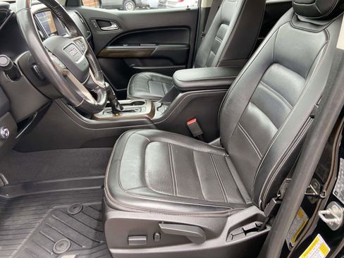 Used 2020 GMC Canyon Denali image 5
