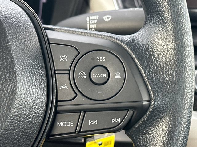 Used 2026 Toyota Corolla LE FWD image 22