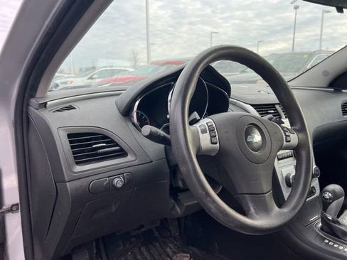 Used 2010 Chevrolet Malibu LT image 9