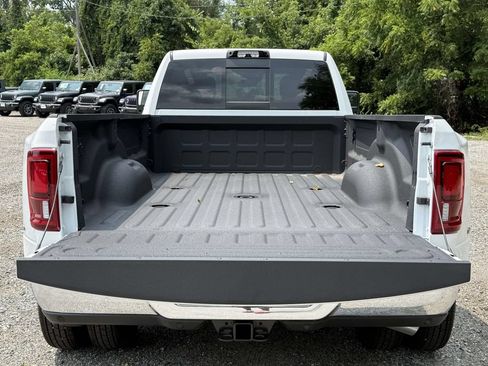 New 2026 RAM 3500 Tradesman AWD/4WD image 11