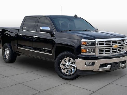 Used 2015 Chevrolet Silverado 1500 LTZ Z71 w/ LTZ Plus Package AWD/4WD image 3