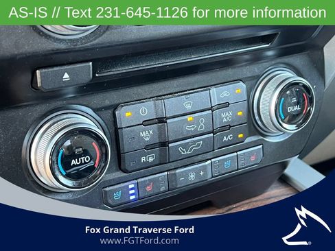 Used 2015 Ford F150 Lariat w/ Equipment Group 502A Luxury AWD/4WD image 26