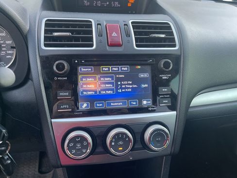 Used 2015 Subaru Crosstrek 2.0i Premium image 8