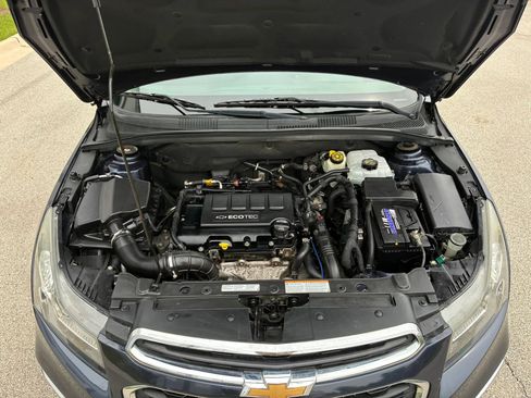 Used 2015 Chevrolet Cruze LT FWD image 25