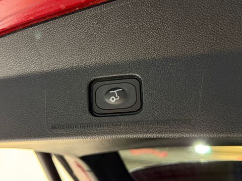 Used 2018 Ford Explorer Limited w/ Equipment Group 301A FWD image 41