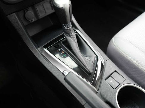 Used 2015 Toyota Corolla LE FWD image 23