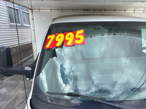Used 2016 GMC Savana 3500 Extended RWD image 12