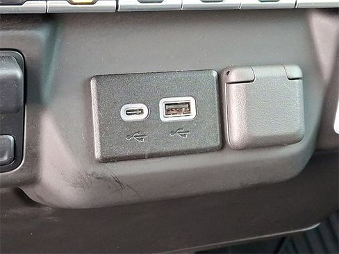 Used 2025 Chevrolet Silverado 1500 Custom image 23