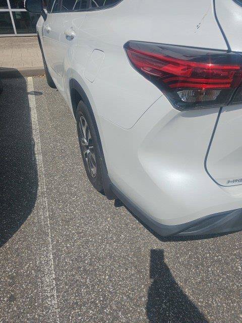 Used 2023 Toyota Highlander XLE FWD image 10