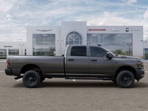 New 2026 RAM 2500 Tradesman AWD/4WD image 22