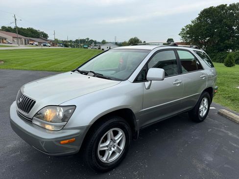 Used 1999 Lexus RX 300 4WD image 3