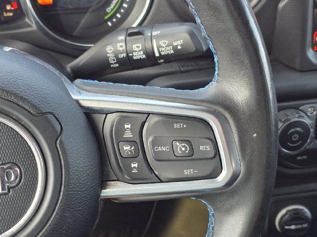 Used 2022 Jeep Wrangler Unlimited Rubicon 4xe w/ Cold Weather Group AWD/4WD image 35