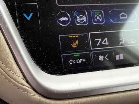 Used 2020 Subaru Outback Premium image 12