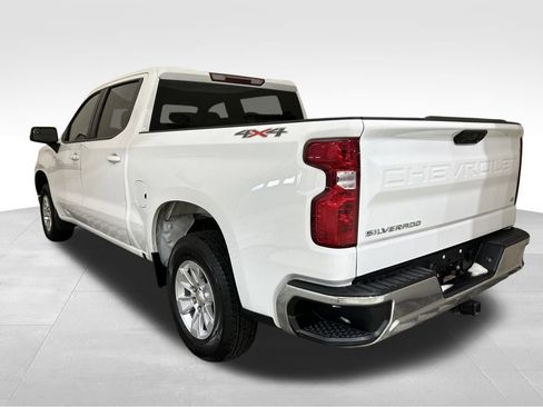 Used 2025 Chevrolet Silverado 1500 LT image 3