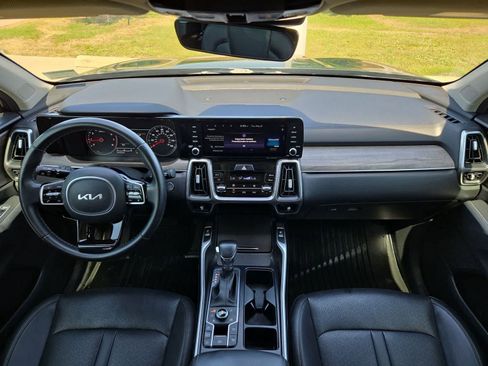 Certified 2023 Kia Sorento X-Line EX AWD/4WD image 14