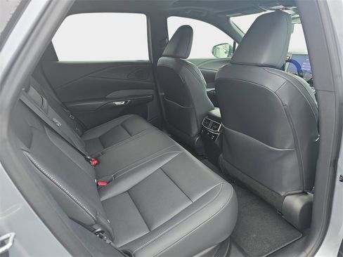 Certified 2025 Lexus RX 350 w/ Convenience Package image 11