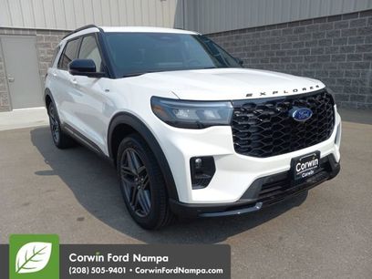 New 2025 Ford Explorer ST-Line w/ Premium Package