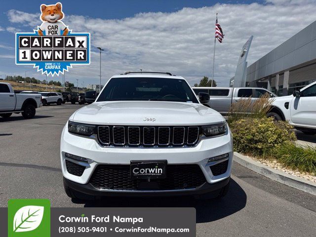 Used 2025 Jeep Grand Cherokee Limited w/ Luxury Tech Group II AWD/4WD image 2